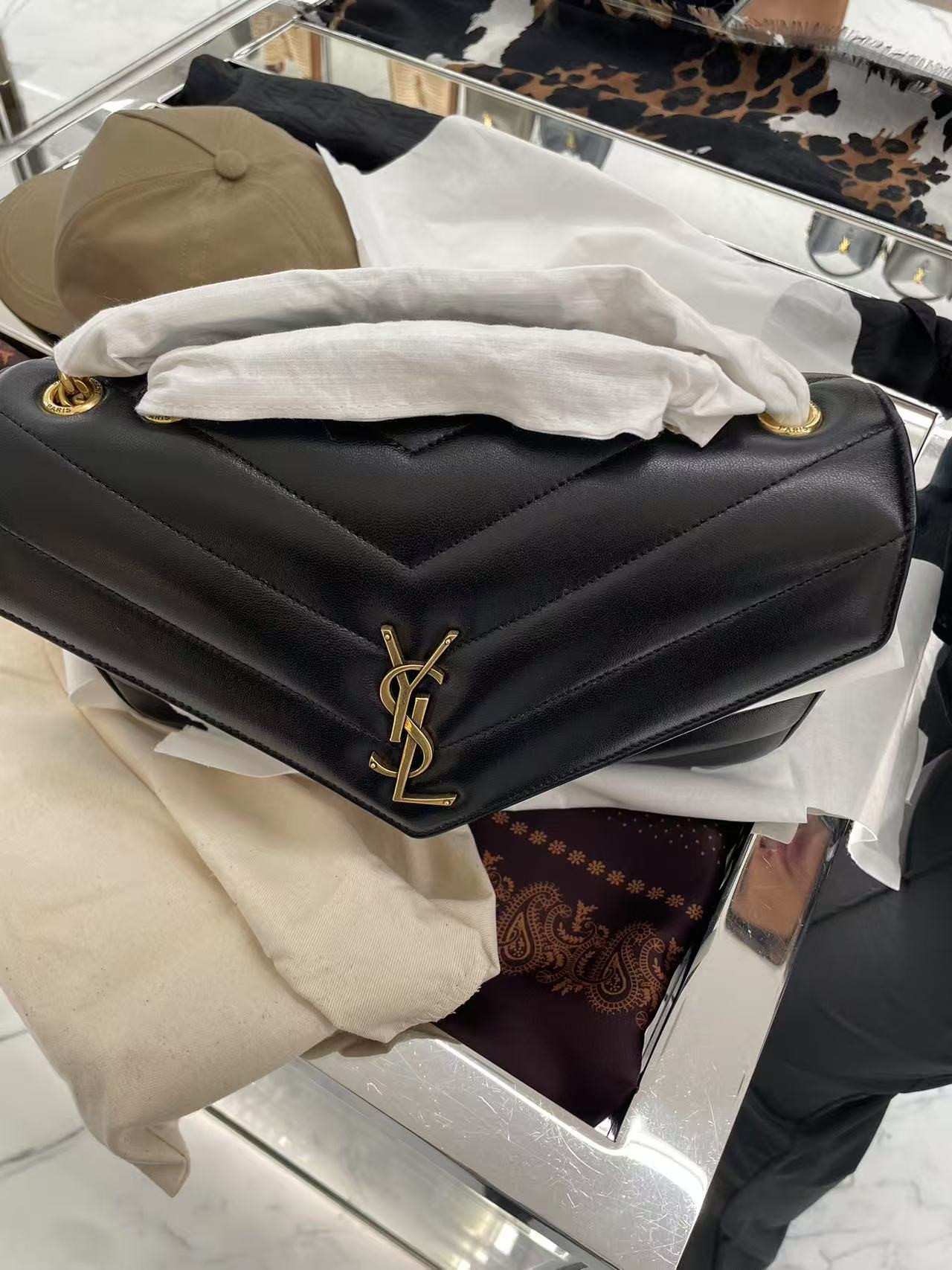 Saint Laurent Loulou Medium Black