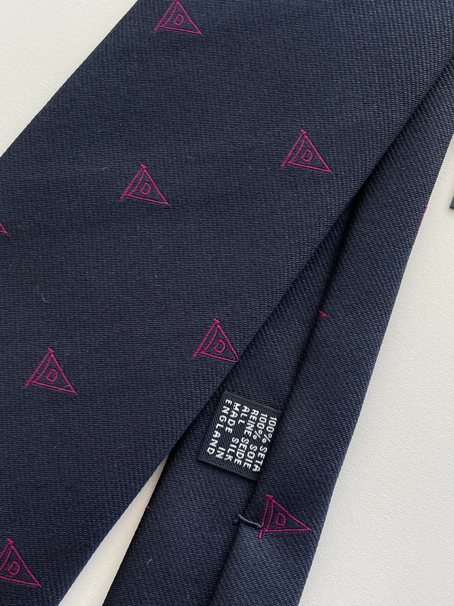 Drakes Logo Motif Navy And Pink Rolled-edge Handmade Silk Tie With Tag