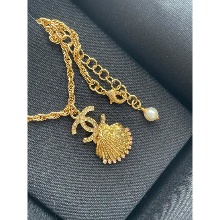 Chanel CC Logo Limited Edition Shell Necklace