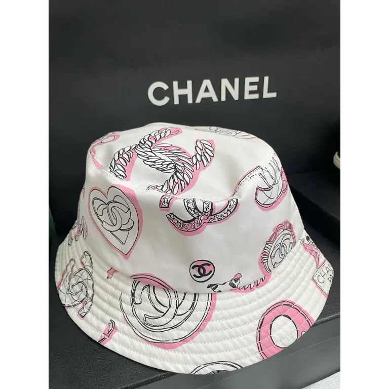 Chanel 23P Cotton Bucket Hat White/Black/Pink With Dog Logo Size S