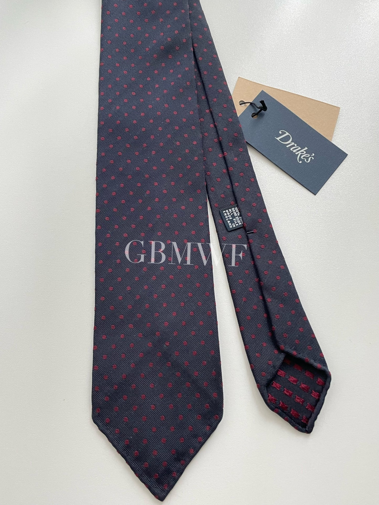 Drakes Handmade Polka Dot Hand-rolled Silk Tie With Tag