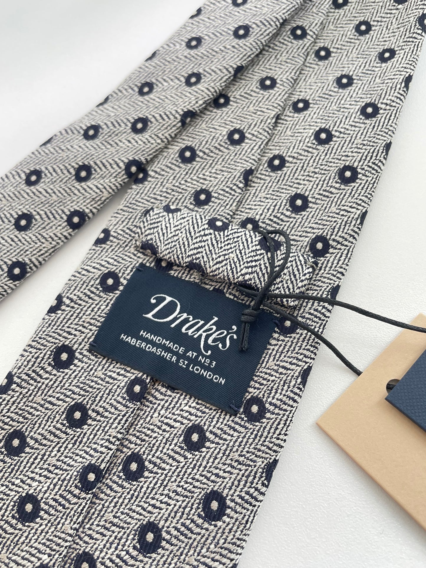 Drakes Hand-rolled Edge Silk Handmade Tie