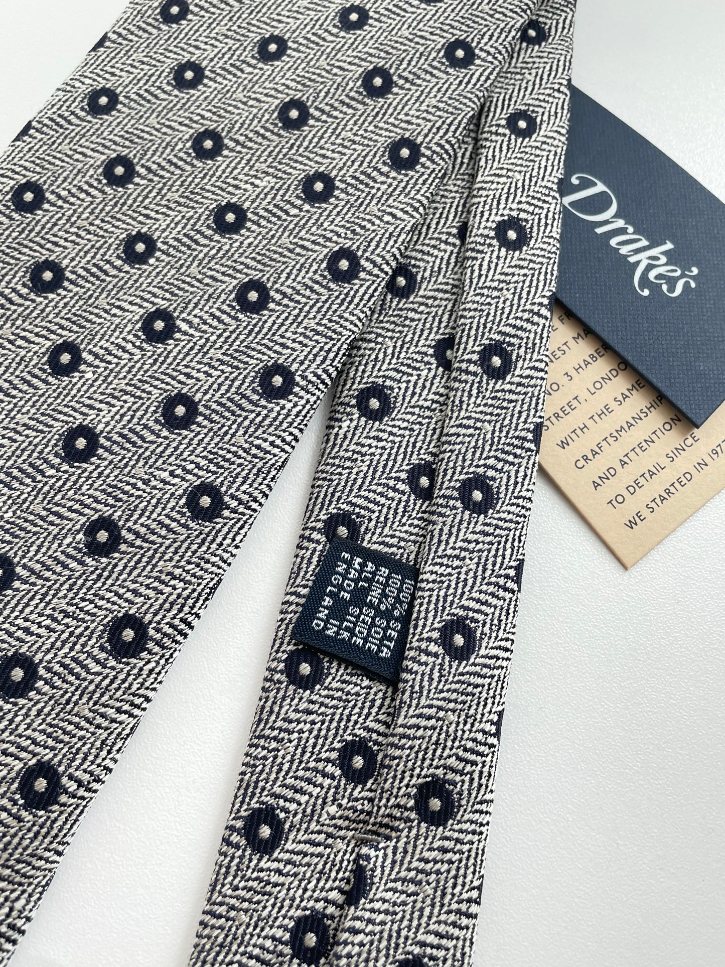 Drakes Hand-rolled Edge Silk Handmade Tie
