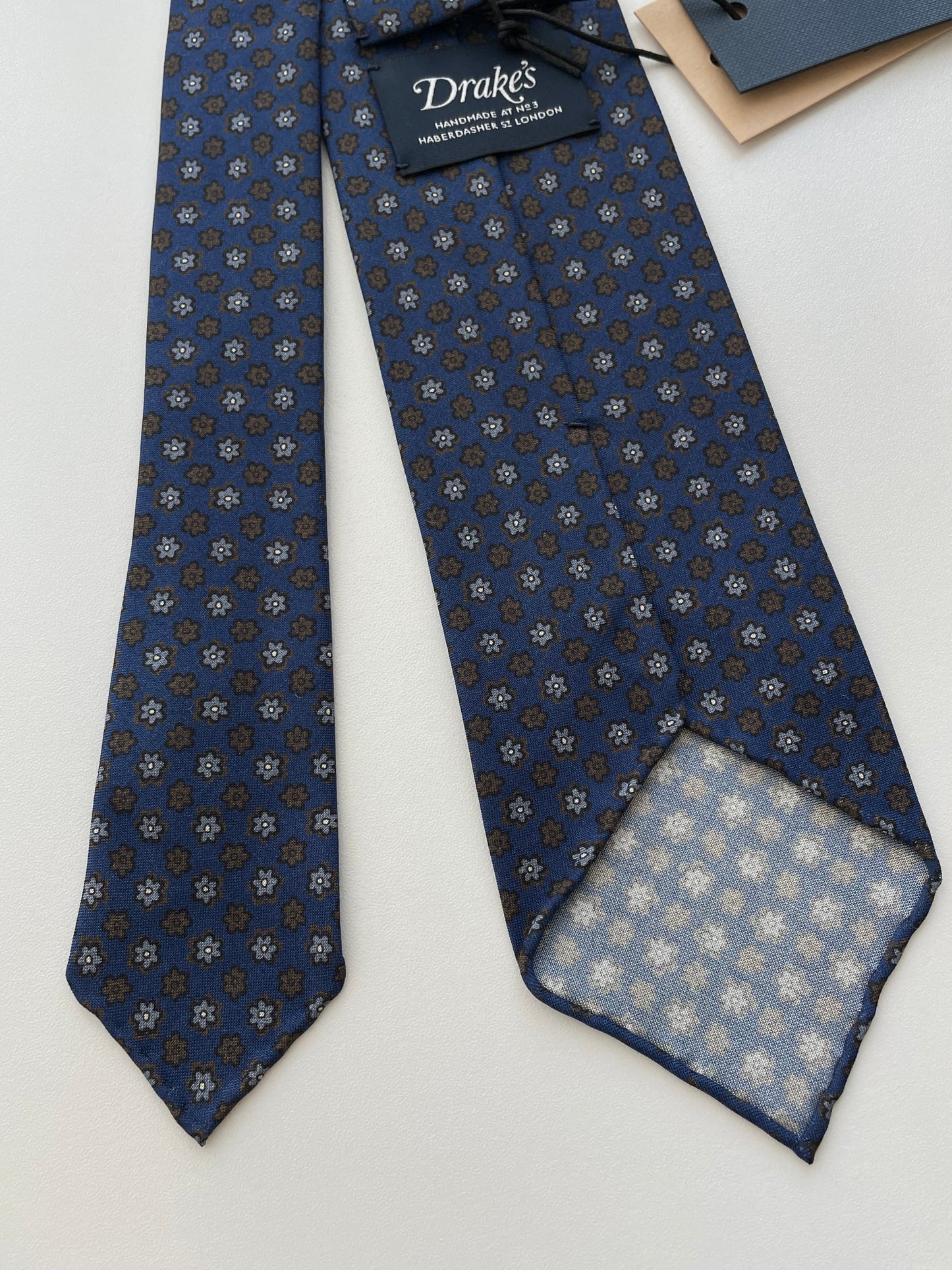 Drakes Flower Motif Rolled-edge Handmade Silk Tie With Tag
