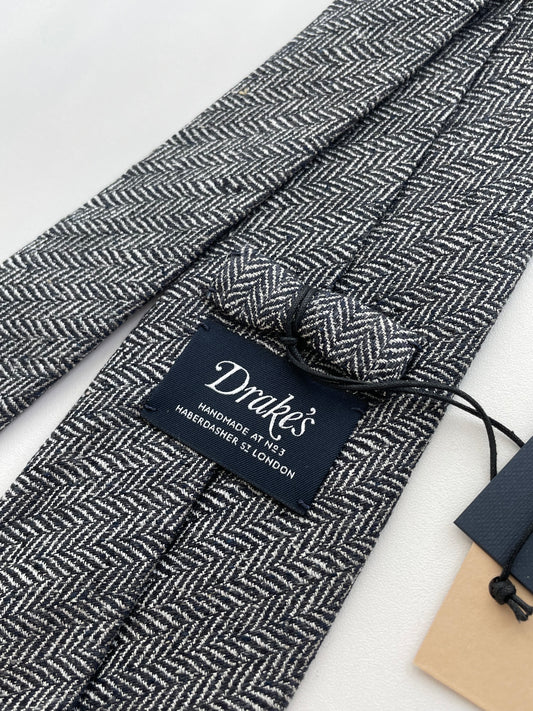 Drakes Hand-rolled Edge Silk Handmade Tie With Tag