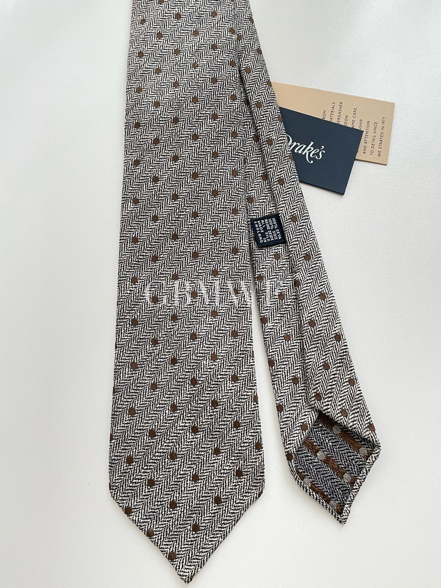 Drakes Handmade Polka Dot Hand-rolled Silk Tie With Tag