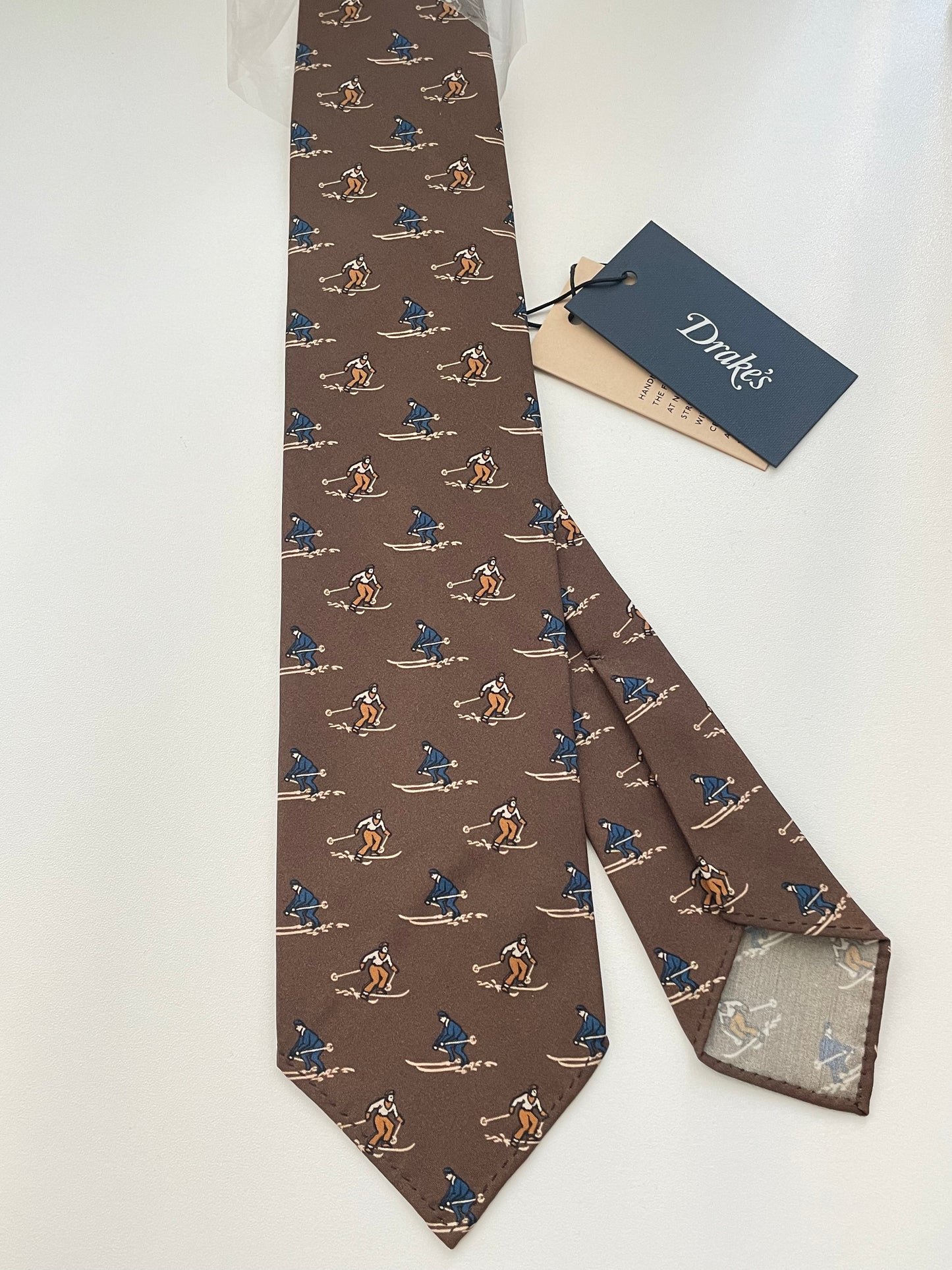 Limited Drakes Brown Hand-rolled Edge Silk Tie  With Tag with Skiing Motif Sports Collection
