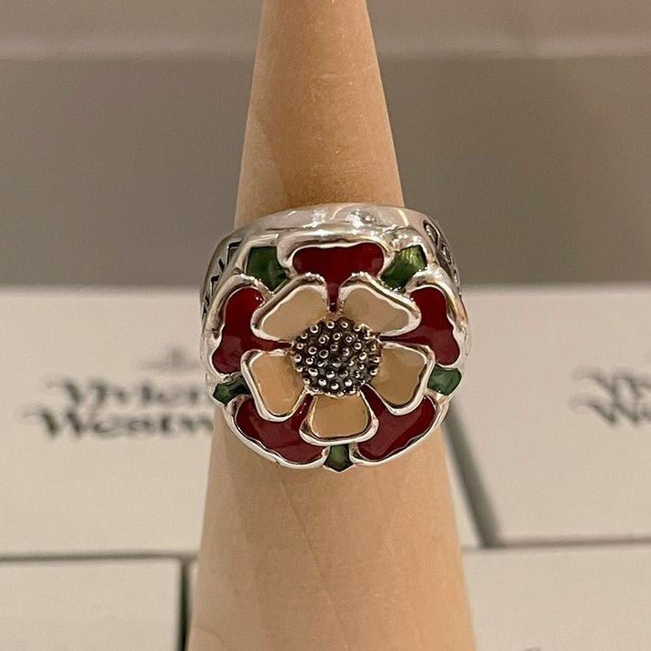 Vivienne Westwood Tudor Rose Ring Limited Edition（Silver）